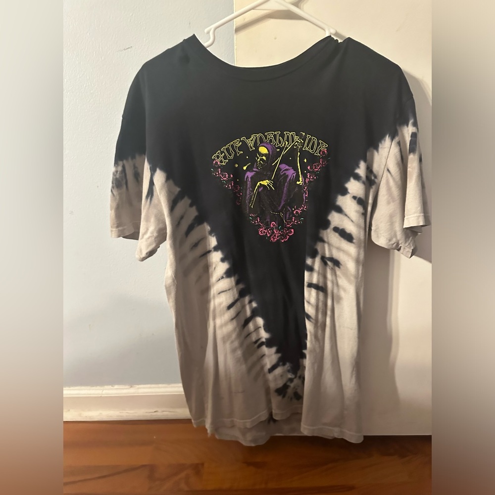 HUF graphic tdye black and grey tshirt